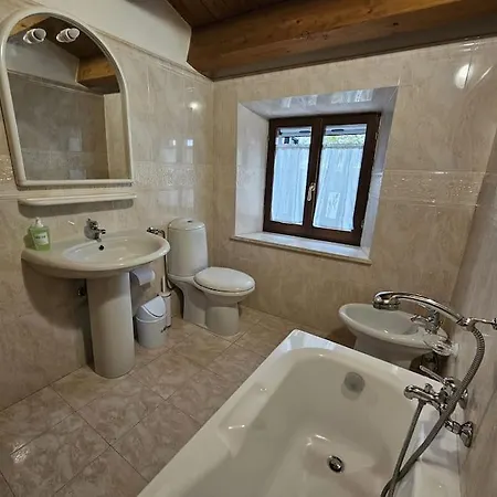 בית נופש Grazioso Di Campagna *